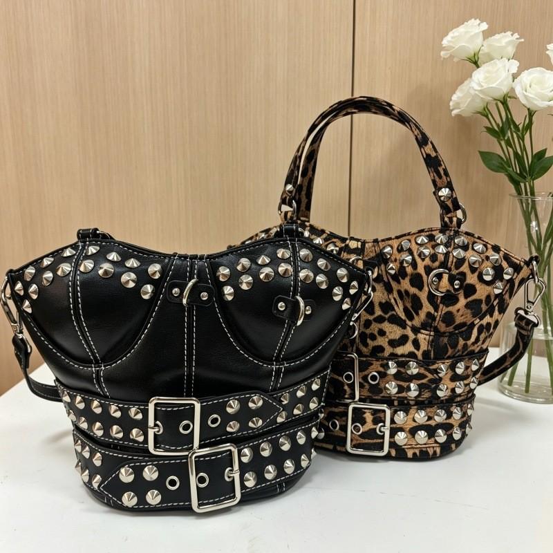 Punk Style Studded Leather Crossbody Bag With Zipper Closure For Daily Use