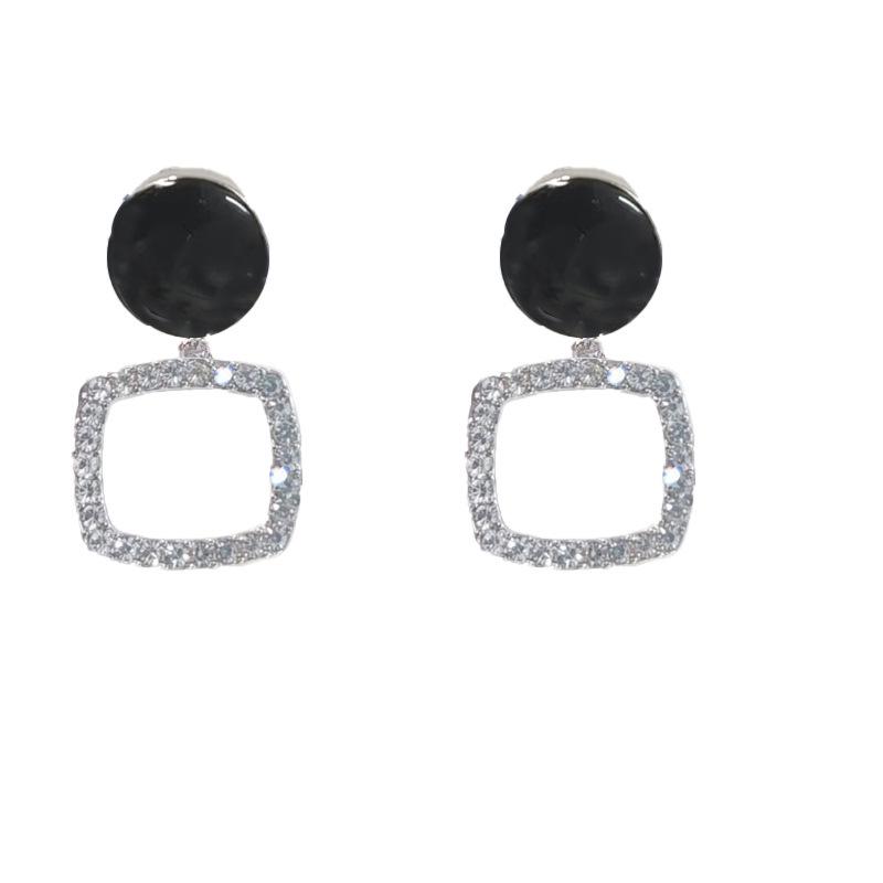 S925 Sterling Silver French Black Diamond-Shaped Stud Earrings - Retro Hong Kong Style, Elegant & Luxurious