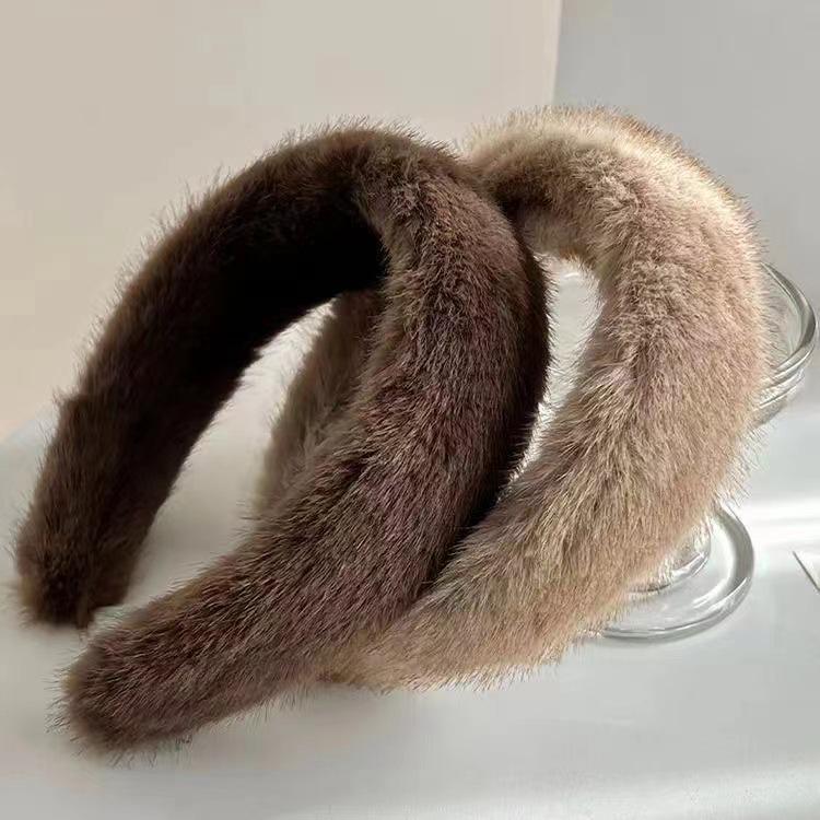 Trendy Mink Fur Headband: Fluffy Korean-Style Wide-Brim Velvet Hairband for Autumn/Winter - Solid Color