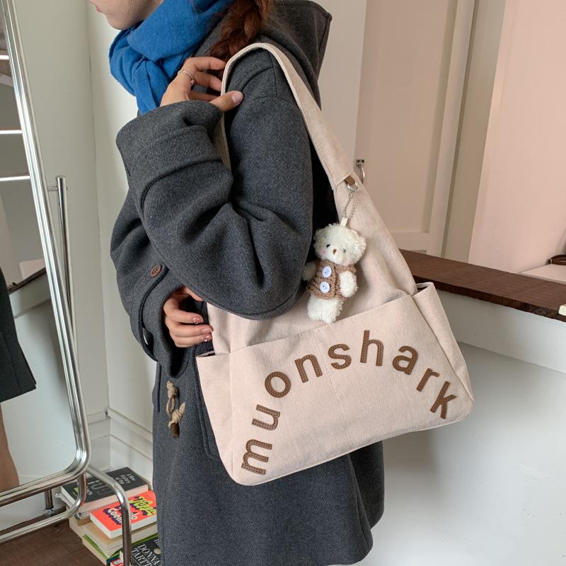 Leisure College Student Class Bag 2025 New Commuter Large-capacity Women's Shoulder Bag Portable Tote Bucket Bag