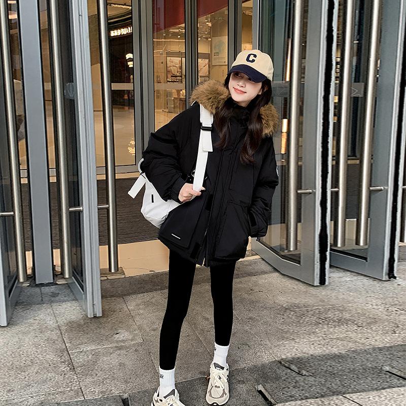 

Зимой женские повседневные либералы преодолевают хлопковую куртку. Парная уличная хлопковая куртка с капюшоном и меховым воротником. XL