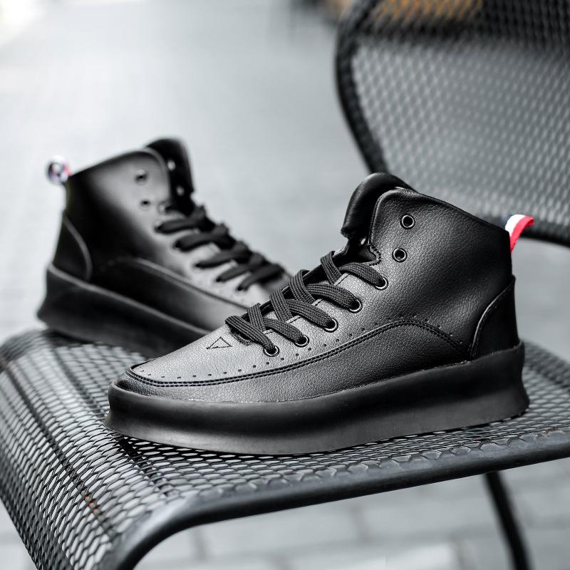 

Европейская трендовая обувь для мужчин Кожаная повседневная обувь Модная плоская обувь для скейтборда Крутые массивные кроссовки 39 чёрный