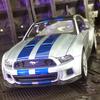 Maisto 1:24 Ford Mustang Street Racer 2014 Alloy Car Model with Doors and Hood That Can Be Opened Rich Details, Fine Workmanship
