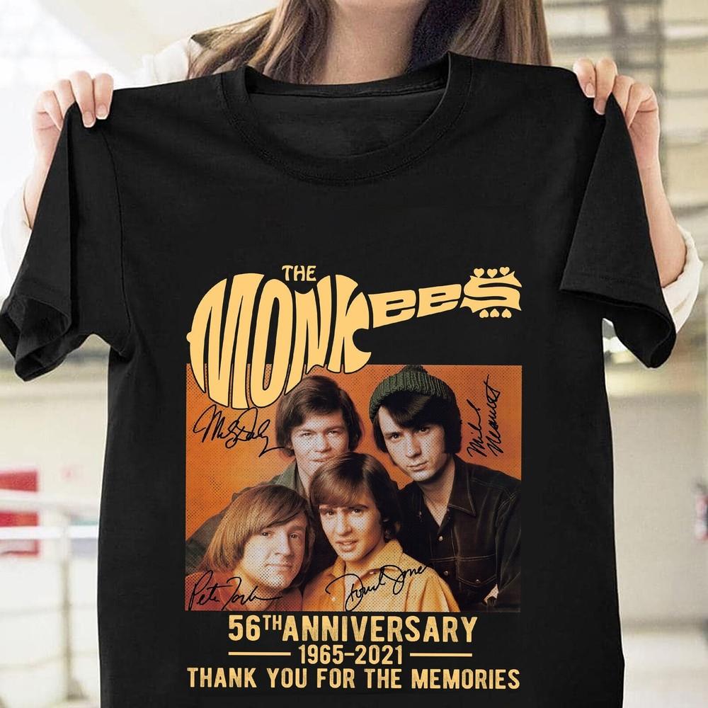 The Monkees Guitar 56th Anniversary Signatures T Shirt S-4XL Black Unisex T-Shirt S