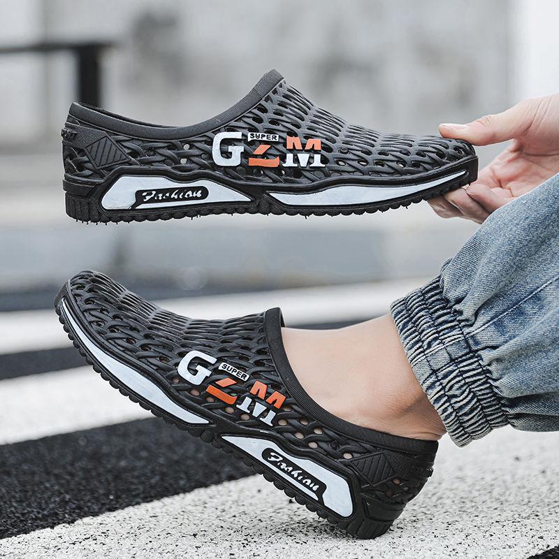 Hole Shoes Men's Breathable Anti-slip Waterproof Thick Bottom Beach Shoes Men's Wear-resistant Soft Sole Sandals