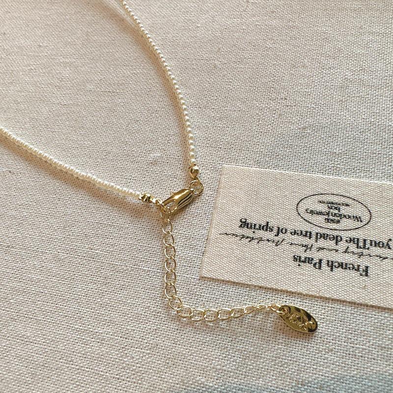 Elegant Fishtail Pearl Necklace with Tassel Pendant for Women