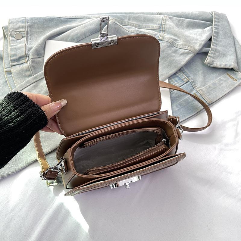 New Niche Design Popular Contrasting Color Saddle Bag Portable Shoulder Crossbody Trendy Women's Bag