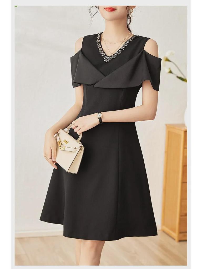 Nanyou Elegant Diamond V-Neck Off-Shoulder Slim Dress for Women