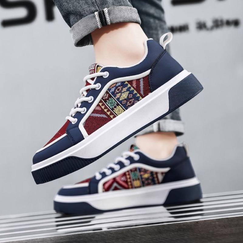 New Skateboard Shoes for Men Fashion Designer Flat Vulcanized Shoes Men's Casual All-match Breathable Sneakers Zapatos De Hombre
