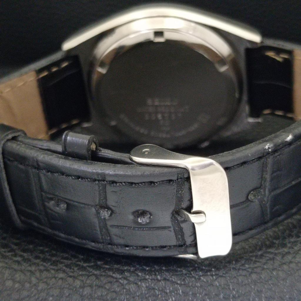 Seiko 5 AUTOMATIC VINTAGE 7009A JAPAN MENS GREEN COLOR DIAL WATCH A701222-5 R206a-a701222