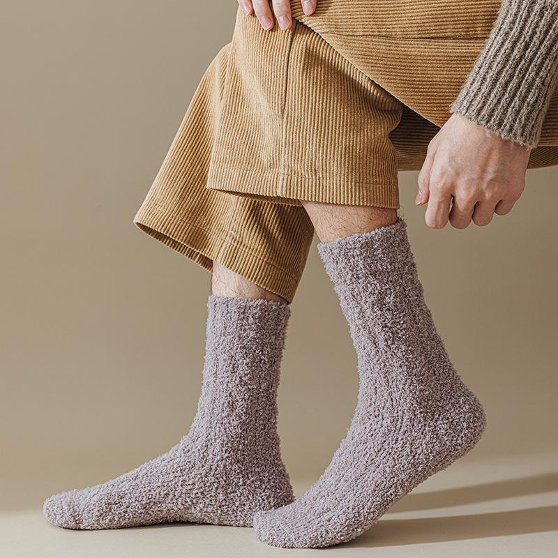 Verdickt und Warm - Winter-Socken aus Korallenfleece für Herren, Fusseln nicht, Gedrehte Halb-Fleece-Mittelwaden-Socken für Sport