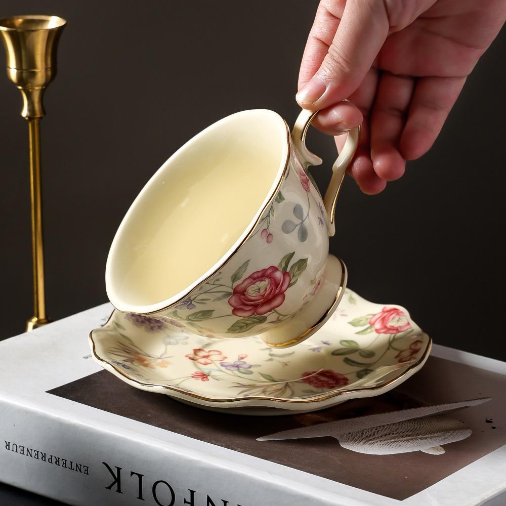 Retro European Gold-painted Coffee Cups and Saucers Light Luxury High-end Phnom Penh Ceramic Cups and Saucers High Value Palace Afternoon Teacups