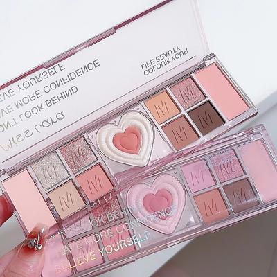 Paletka očných tieňov 12 Colors Love Heart Paletka očných tieňov Nude Natural Glitter Ružová Paletka očných tieňov s nízkou sýtosťou Jemné očné líčenie Kozmetika