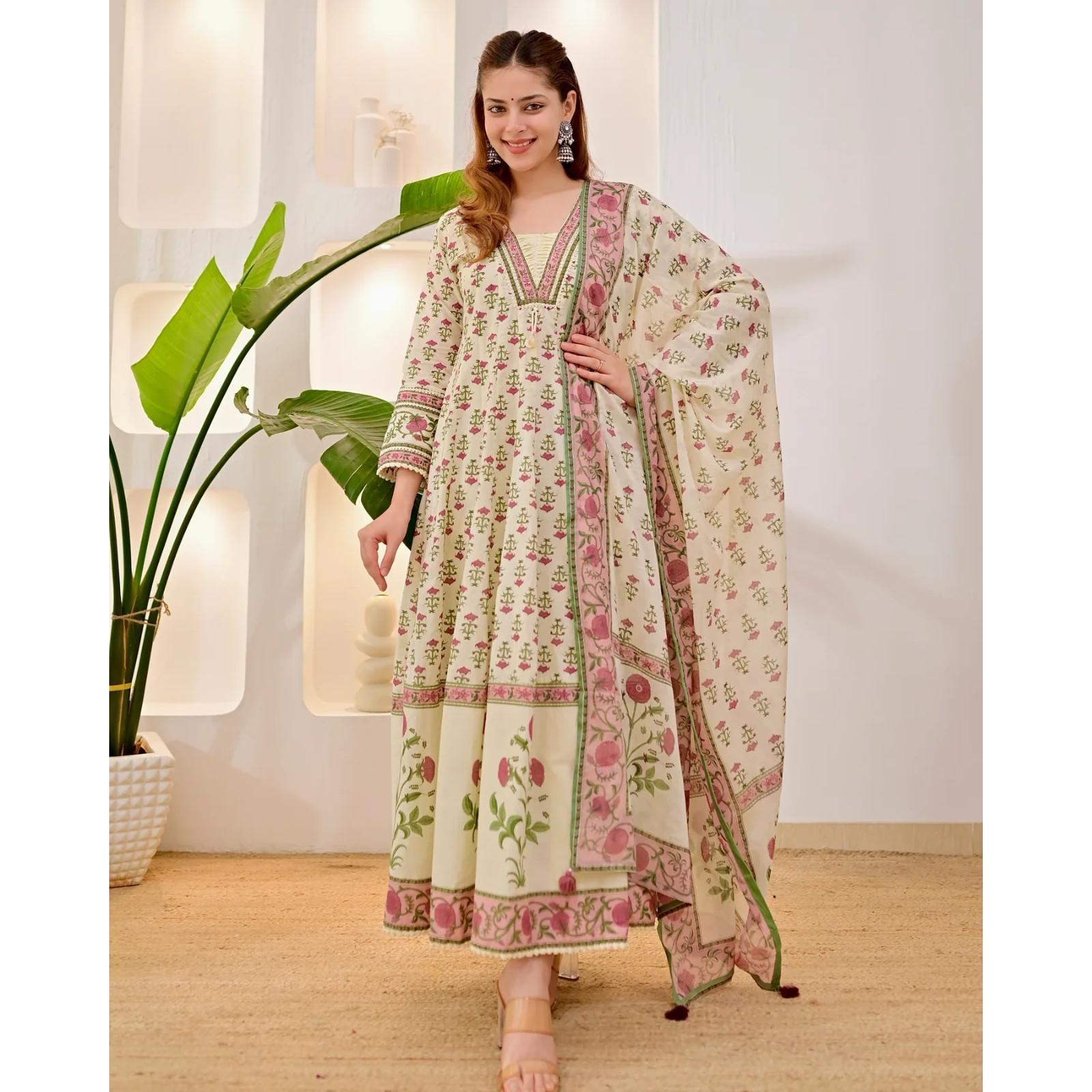 Indian Traditional Anarkali Suit Beautiful Wedding Wear Kurti Pant Dupatta Set