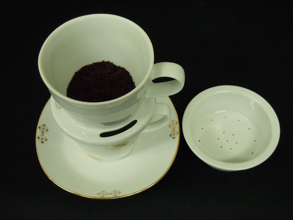 Toyo Ceramics Arita Ware Detachable Eco Dripper, Red