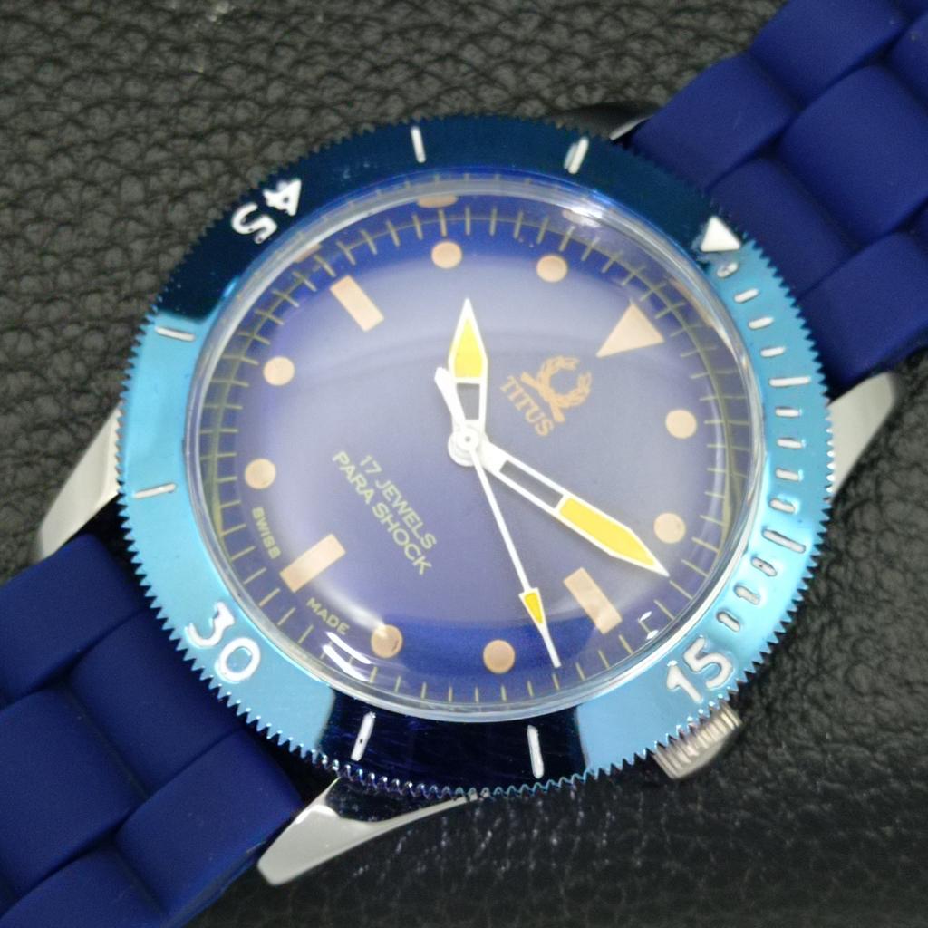 REFURBISHED MENS 40MM TITUS SWISS TURNABLE BEZEL BLUE DIAL WATCH a432735-2 R113-a432735