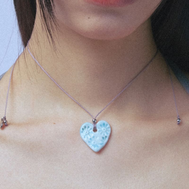 

nff ceramic garden necklace-lilac ONE