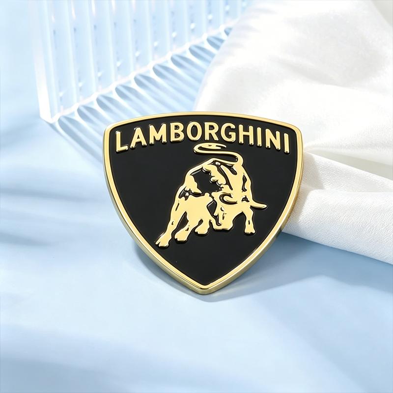 Auto Headrest Fashion Newwaterproof sticker Decals Reflective Decoration For Lamborghini URUS Huracan Aventador Car accessories zz88