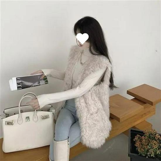 2025 Women's Faux Fox Fur & Lambswool Vest - Versatile Mid-Length Outerwear for Spring/Autumn