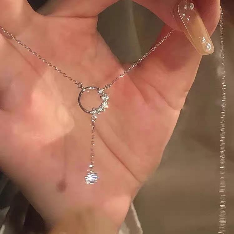 Titanium Steel Does Not Fade, Simple High-End Necklace Women'S Design Temperament Collarbone Chain Fashionable Personalized Pendant