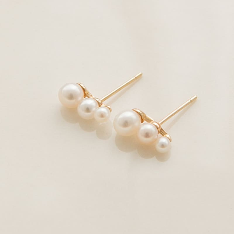 LUNNE 14k Flat 3-Tier Pearl Earrings (14k Gold) #ES08