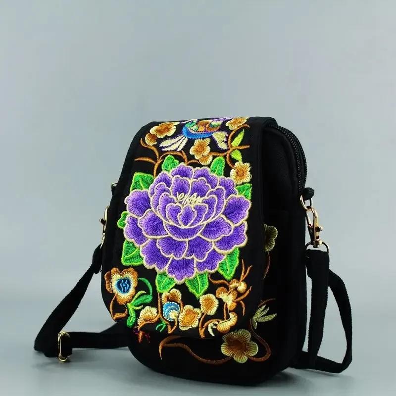 Women 2025 New Shoulder Bag Travel Pouch Vintage Floral Embroidered Crossbody Zip Bag Embroidered Mobile Phone Bag