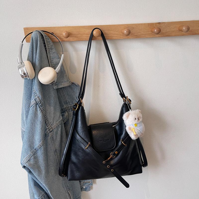 Niche Retro Large-capacity Bag Women's Autumn New Shoulder Bag Bag High-value Student Commuter Bag