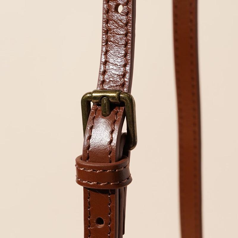 Women's Retro Leather Flip Crossbody Bag