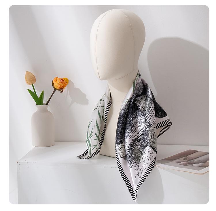 Autumn Red Panda Print Scarf: Cute Decorative Neck Warmer & Sunshade