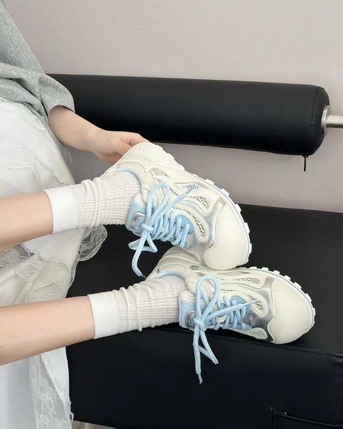 Fashion Women's Casual Shoes 2025 New Mesh Breathable Comfortable Luxury Sneakers Outdoor Fashion Cross Tied Non Slip Flats Zapatillas