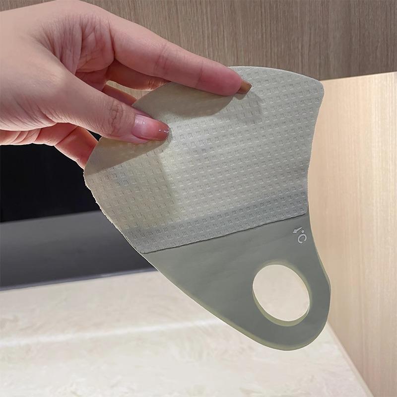 Women's 3D Ice Silk UV Protection Face Mask with Eye Corner Coverage for Summer.