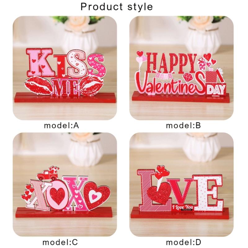Classical Wood LOVE KISS Figurines Desk Ornaments for Valentine's Day Decoration Couple Gift Indoor Party Decoration