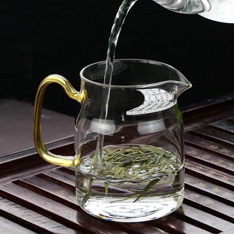 Shangqi Crescent Filter Glass Tea Pitcher