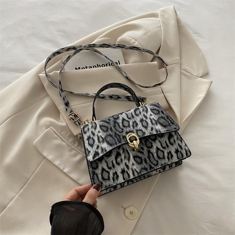 Personalized Niche Design Leopard Print Handbag 2025 New Trend Fashion Foreign Style One Shoulder Crossbody Small Square Bag