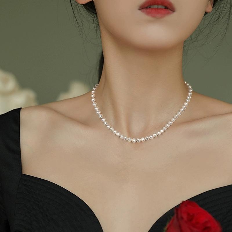 2023 Women's Light Luxury Pearl Clavicle Choker Necklace - Elegant Foreign Style
