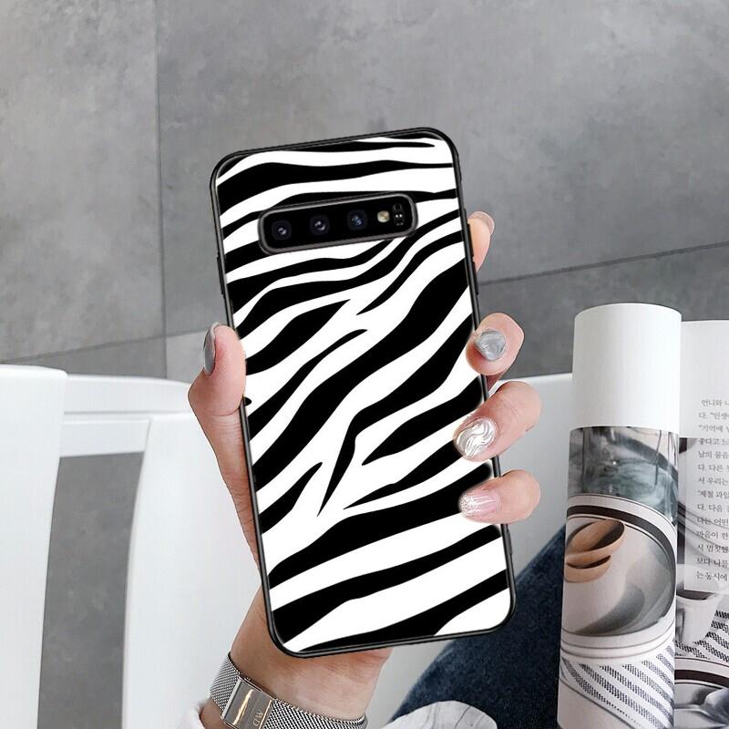 Cow zebra Leopard Polk Dot Black White Phone Case for Samsung Galaxy S22 S20 Ultra S20 S22 Plus S21 S10 S9 S8 Plus S10E S20 FE