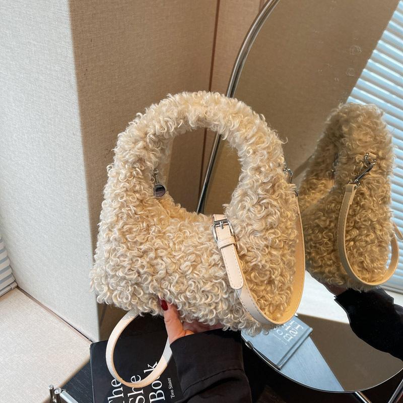 Yogodlns Plush Sweet Shoulder Bags for Women Cute Autumn and Winter New Versatile Fashion Large Capacity Women's Handbags