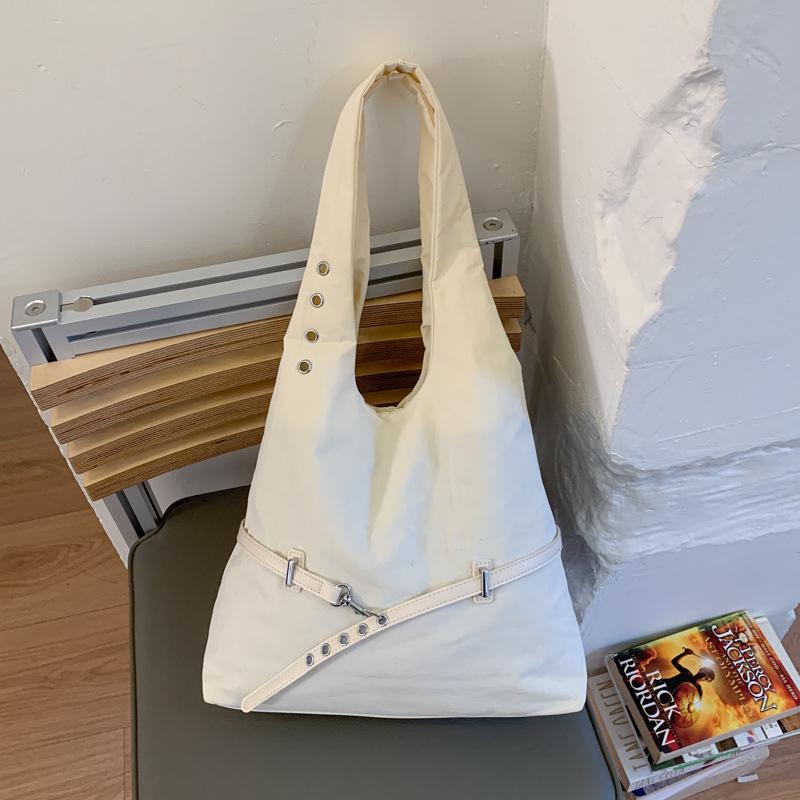 

Women s Fashionable Large Capacity Shoulder Bag - Versatile Korean Style Handbag for Autumn/Winter белый