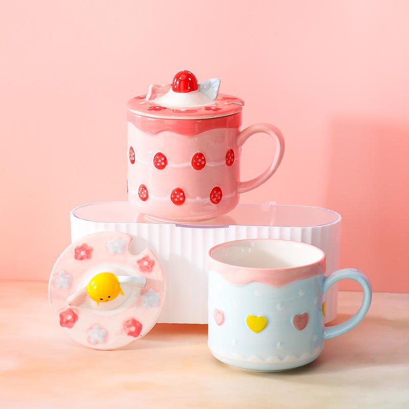 360ml Ceramic Cup Cartoon Beautiful Strawberry Cake Mug with Lid Milk Breakfast Coffee Water Cup Cute Birthday Drinkware Gift