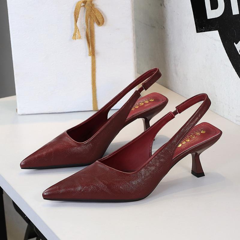 Fashion European And American Style Banquet High Heels Leopard Print Thin Heel Hollow Pointed Toe Single Shoes Tripping Temperament