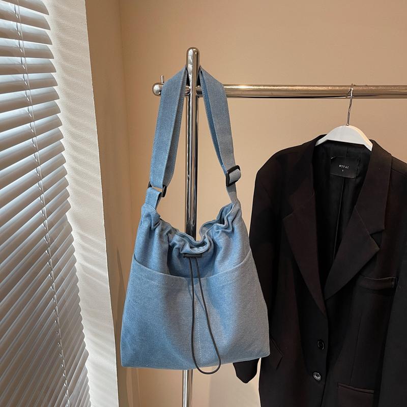 Large Capacity Drawstring Bucket Bag Women's Denim Crossbody Bag Commuter Shoulder Bag