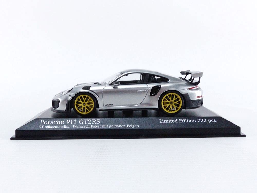 Minichamps Porsche 911 GT2 RS Weissach Package 2018 Silver Black Golden Limited to 222 units 1/43