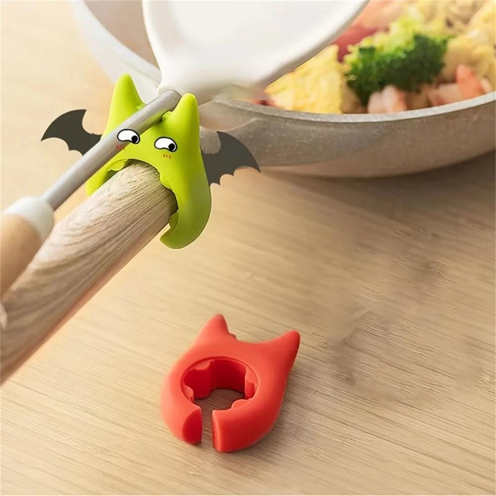 Portable Clips Kitchen Cartoon Silicone Plastic Pot Clip Spoon Rack Holder Tools Cooking Support Side Kitchen Anti-scalding