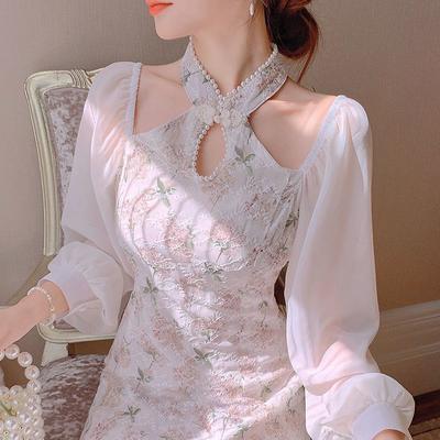 Abito cheongsam ricamato con perline con vestibilità attillata, lunghezza media, sexy, spacchi laterali, abiti lunghi
