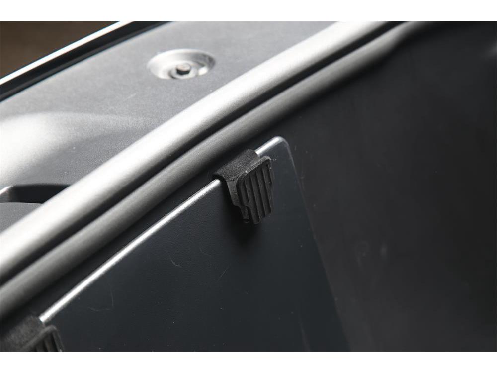 Tesla Model Y (2021-2022) Front Trunk Hook - Interior Accessory