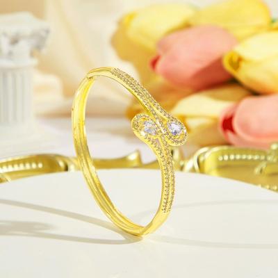 CMM European Cross Serpentine Personality Ethnic Golden Zircon Bracelet Bangle Banquet Party Wedding Women Fashion Jewelry Accessories