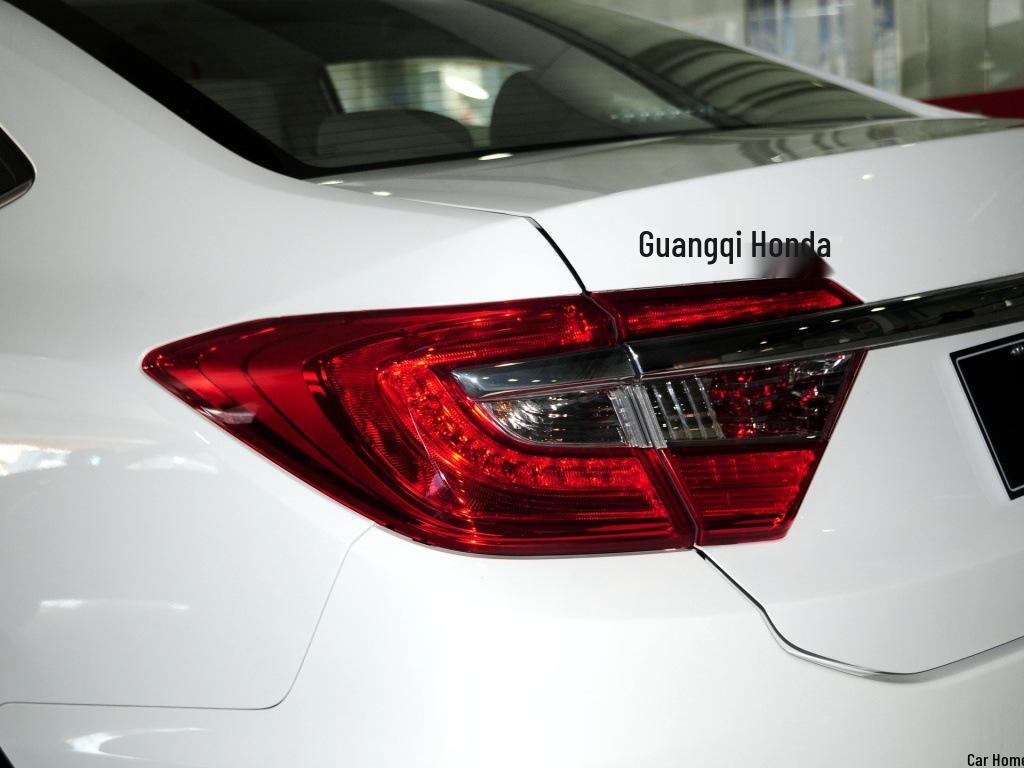 Compatible with 13-16 Lingpai Rear Taillight Assembly: Outer, Reversing, Brake, Shell