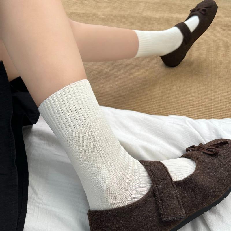 Female Spring and Autumn Simple Pure Color Micro Pressure Thin Boneless Tube Socks