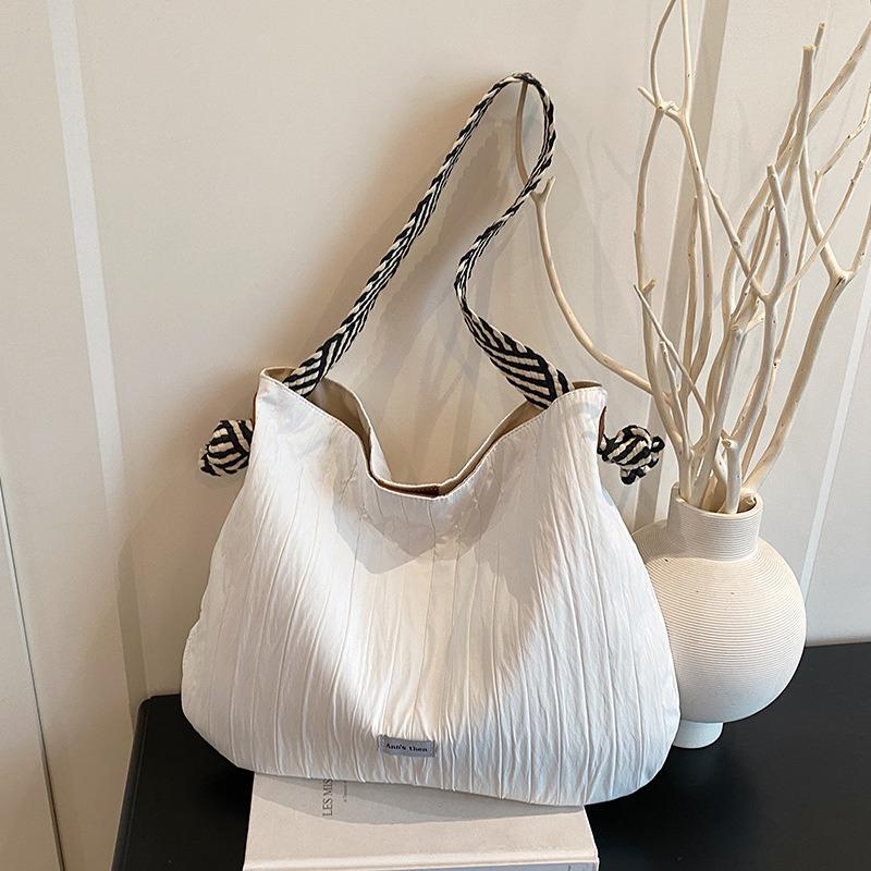 

Large capacity cloth bag women s new casual shoulder tote bag crossbody student class commute cloud bag белый