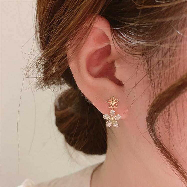 Korea   Design Fashion Jewelry 14K Gold Plated Exquisite AAA Zircon Hollow Flower Earring Elegant Women's Wedding Accessories